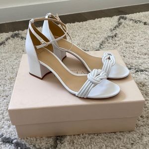 Alexandre Birman Vicky Knot Leather Sandals